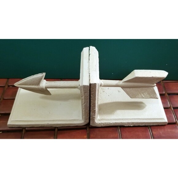 HomArt Cast Iron Arrow Bookends Antique White 5"x4"x3" - Picture 2 of 7